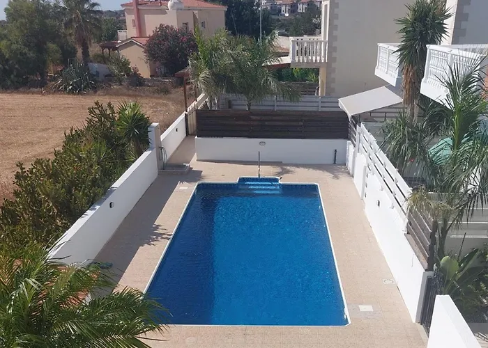 Villa Moonflower #13 *